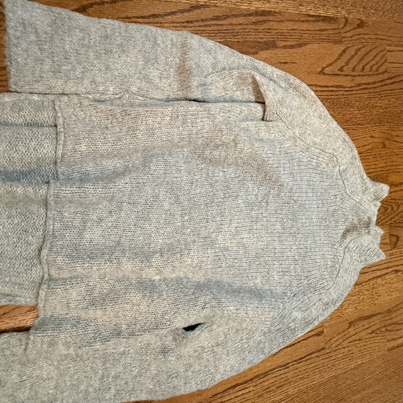 Aritzia Gray Turtleneck Sweater - Picture 2 of 8